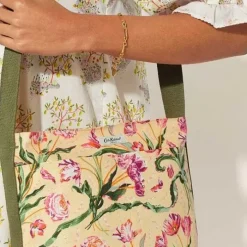 Cath Kidston Cross Body Bags*Floral Fancy Zipped Messenger Bag